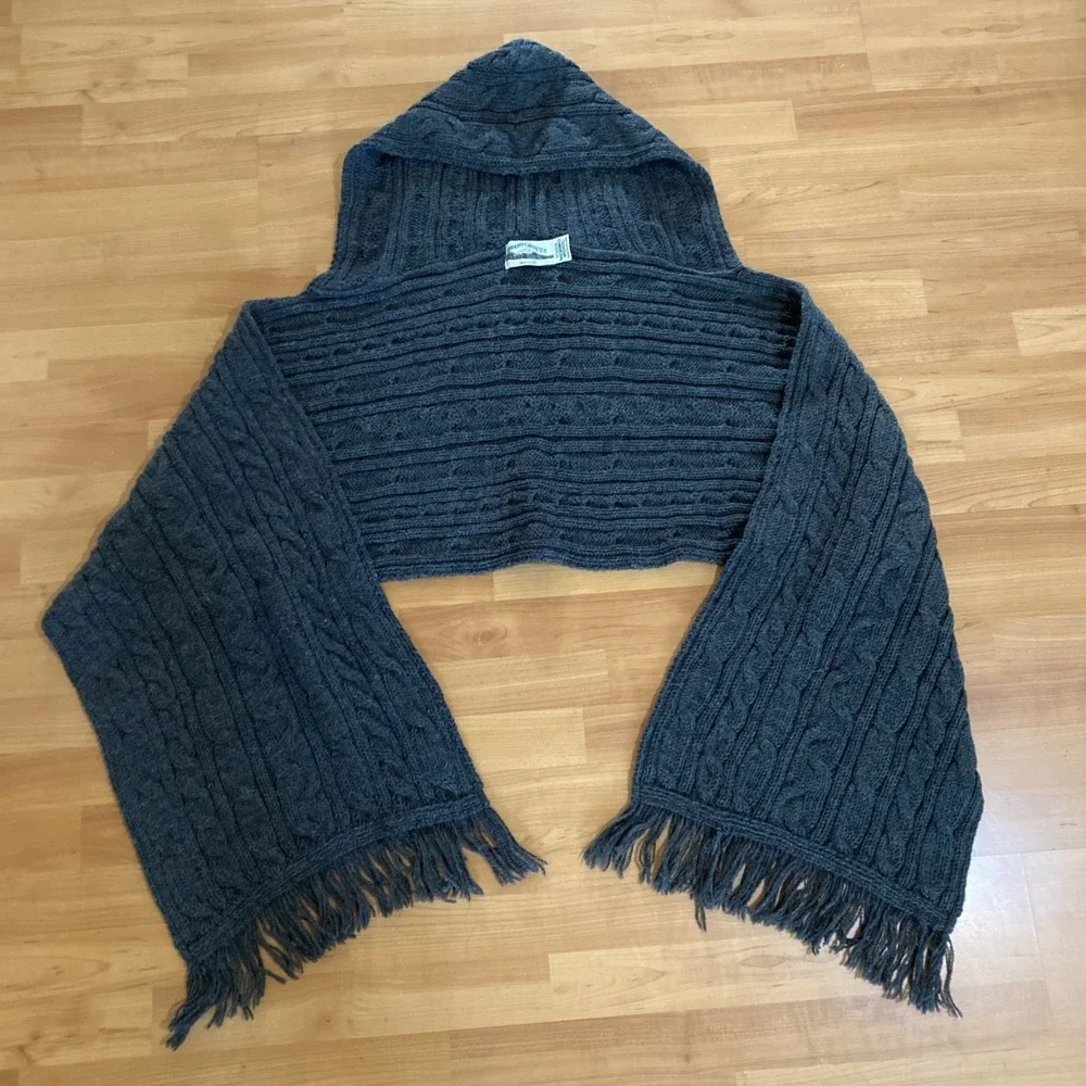 Aran Crafts Hooded Scarf Ireland One Size Gray Merino Wool Cable Knit Fringe
